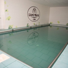 Lázně Mšené - bazén