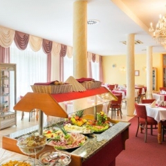 Lázeňský hotel Miramare, Luhačovice - restaurace